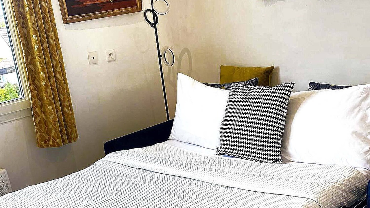 Photo of Bedroom in Romainville