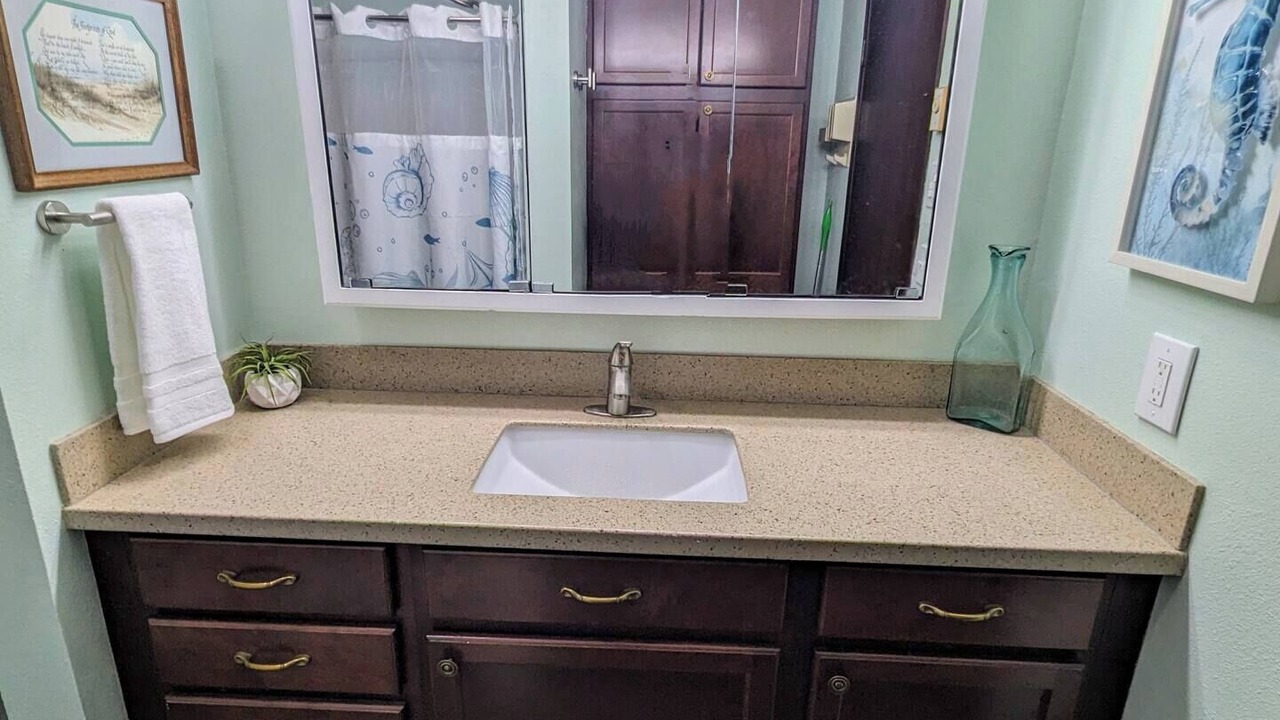Photo of Bathroom in Allyn-Grapeview