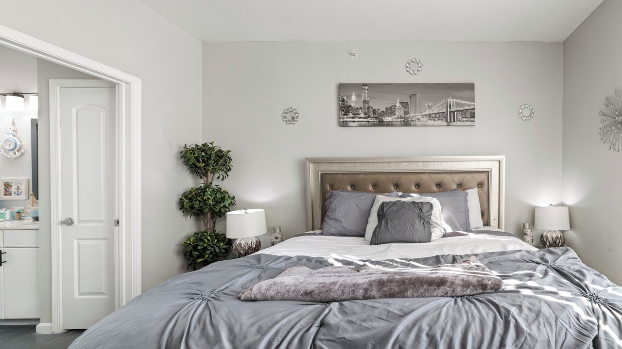 Photo of Bedroom in Far North Dallas