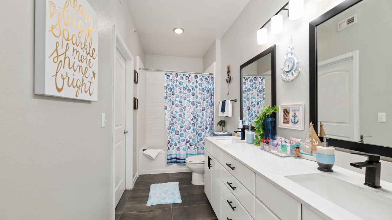 Photo of Bathroom in Far North Dallas