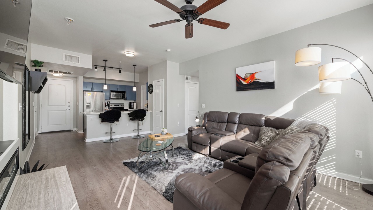 Photo of Livingroom in Far North Dallas