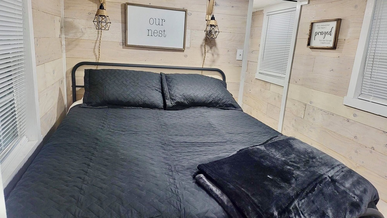 Photo of Bedroom in Hot Springs