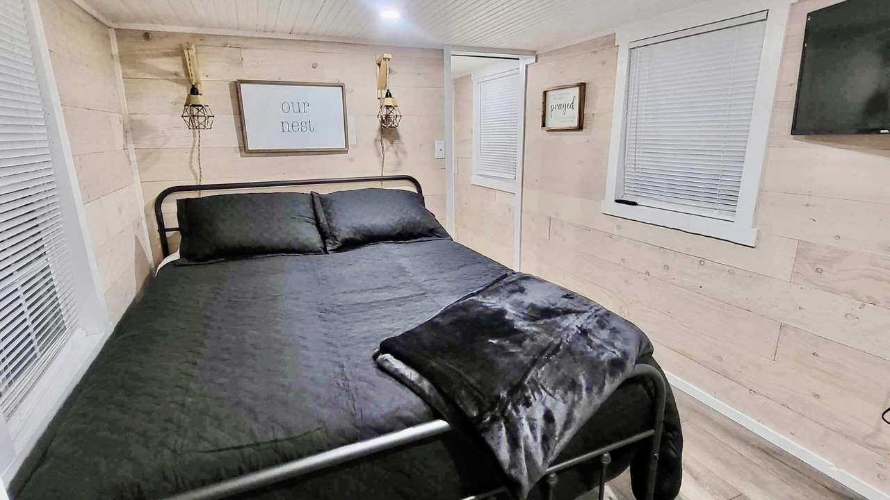 Photo of Bedroom in Hot Springs