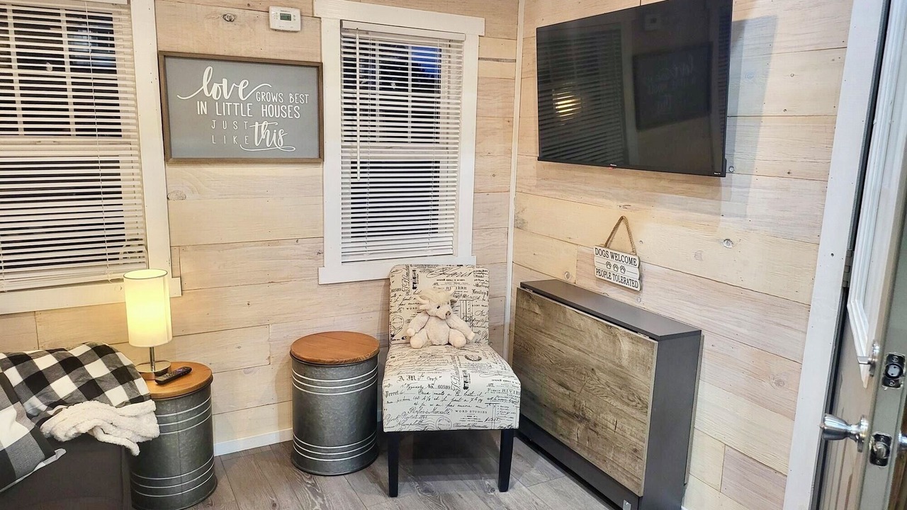 Photo of Others in Hot Springs