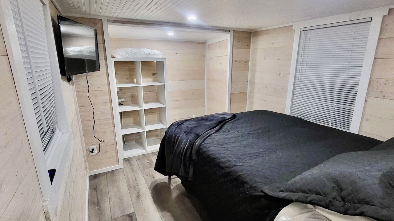 Photo of Bedroom in Hot Springs