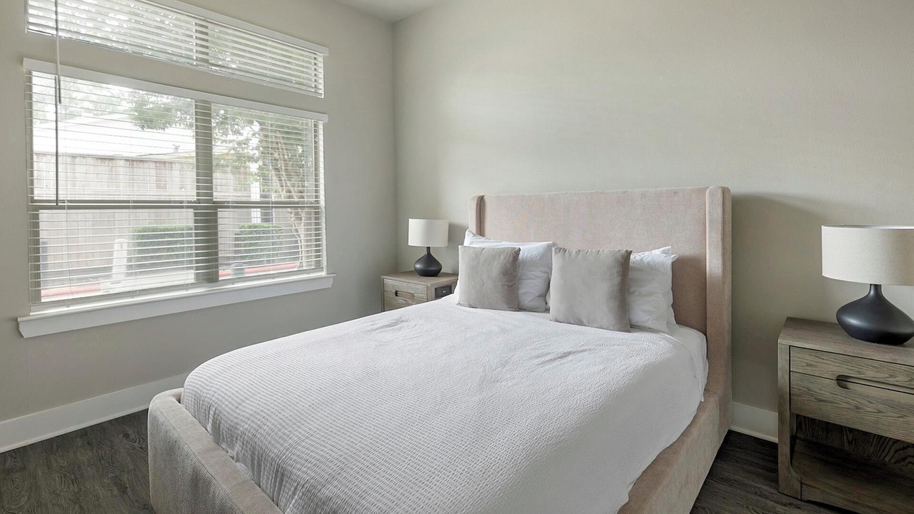 Photo of Bedroom in Nassau Bay
