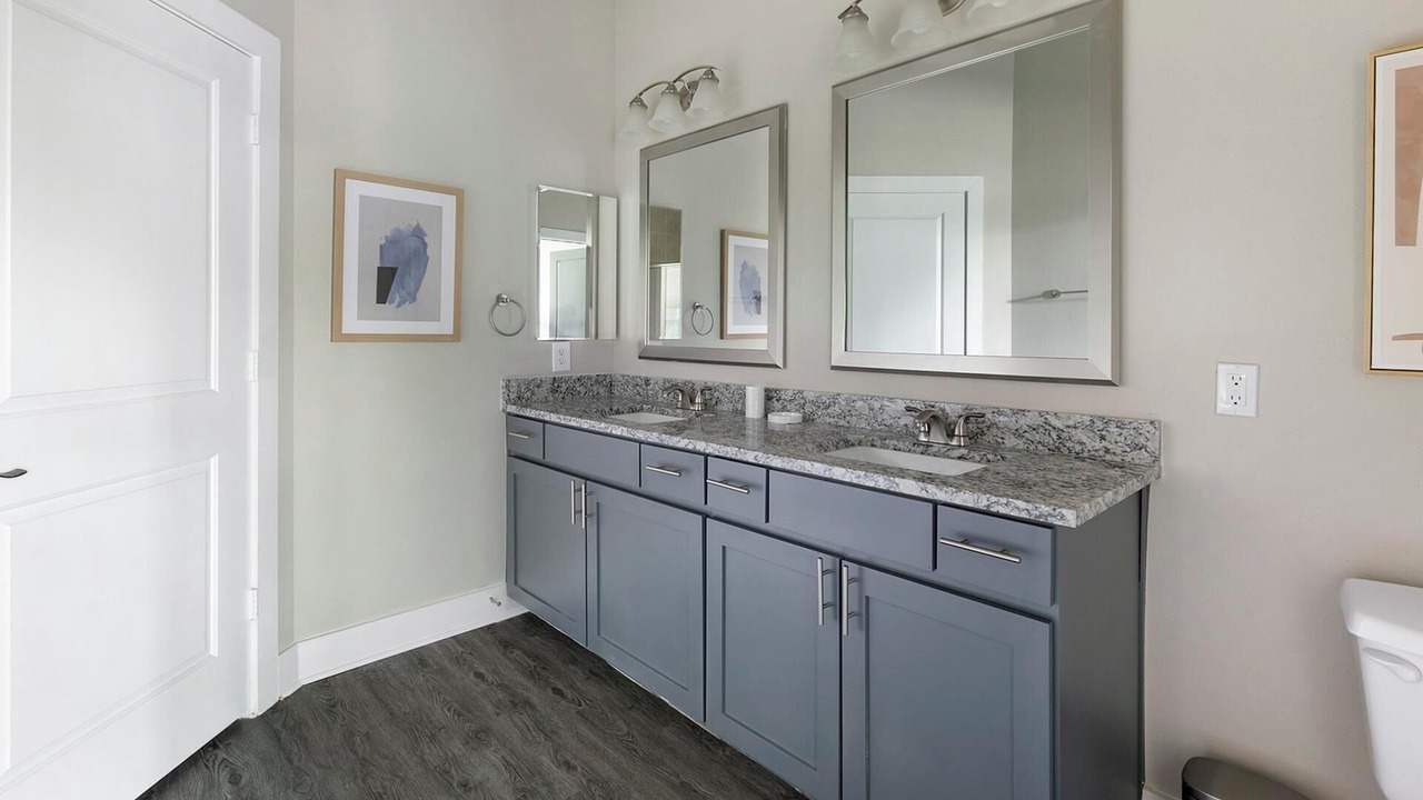Photo of Bathroom in Nassau Bay