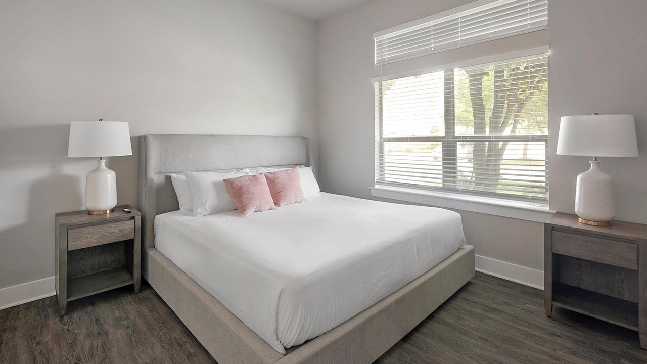 Photo of Bedroom in Nassau Bay