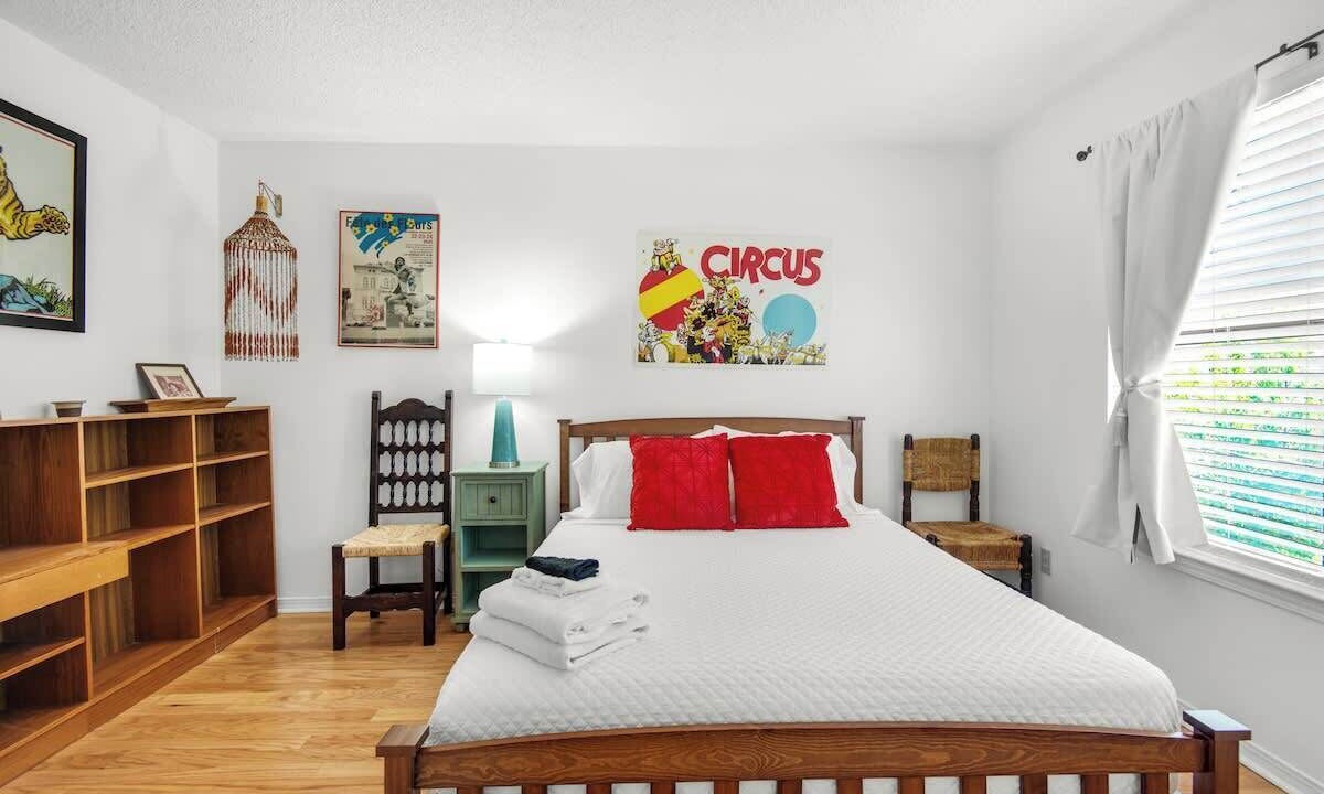 Photo of Others in Gulf Breeze