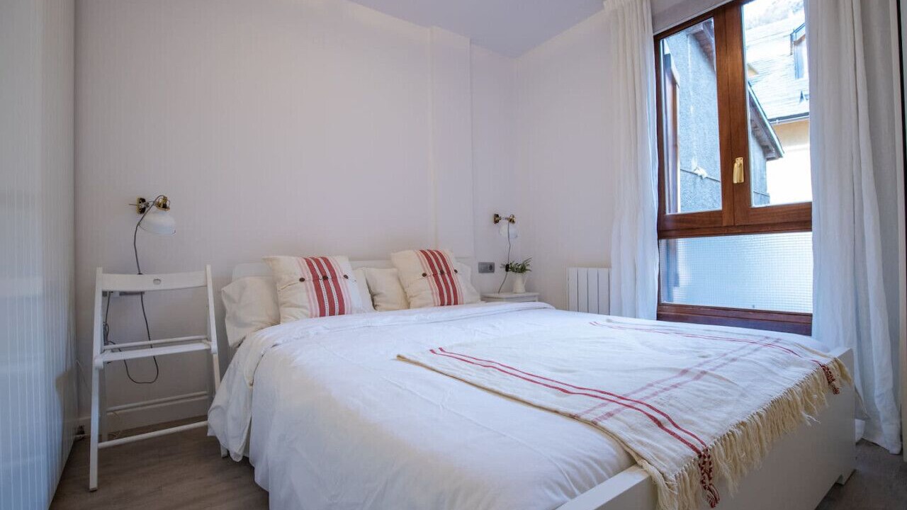 Photo of Bedroom in Panticosa