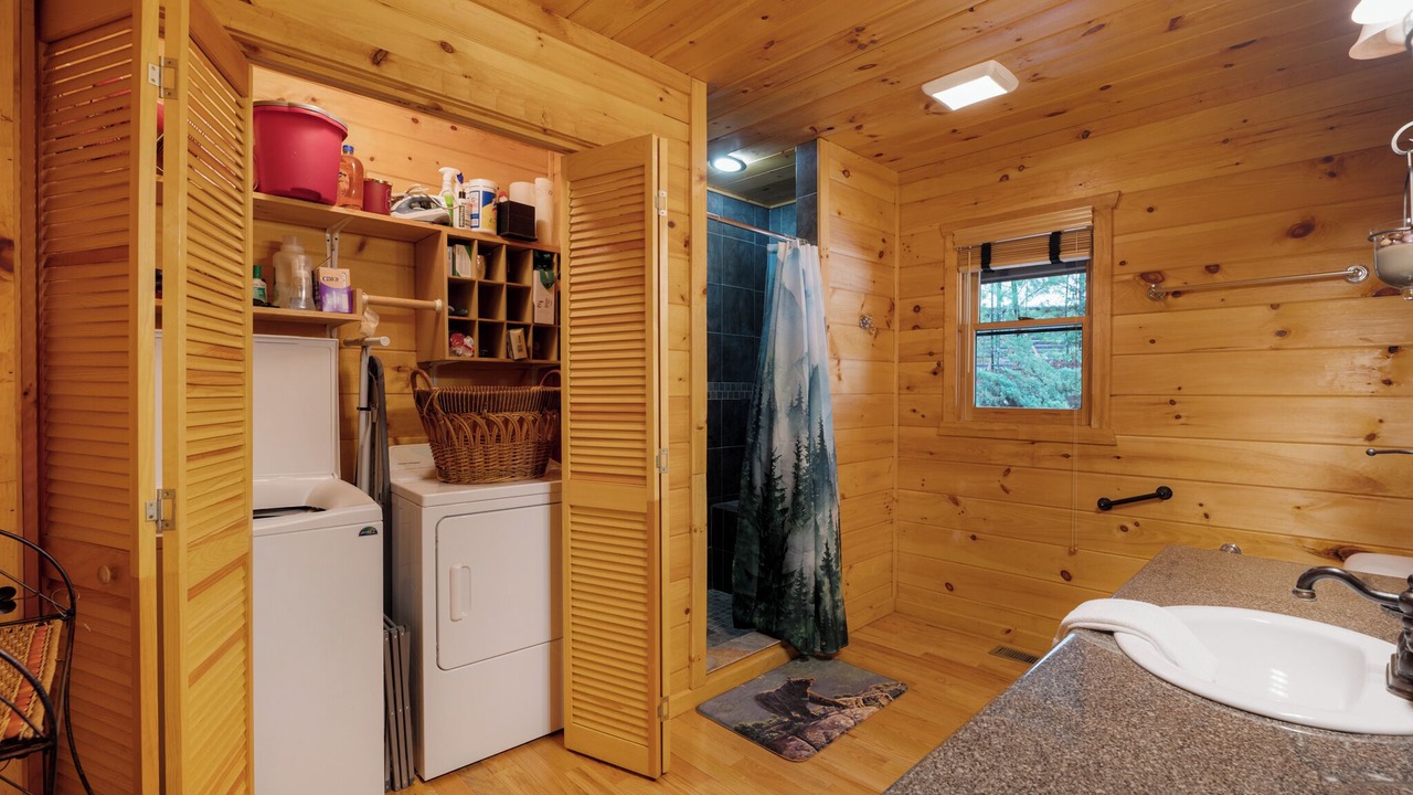 Photo of Bathroom in Ridgeline Vistas
