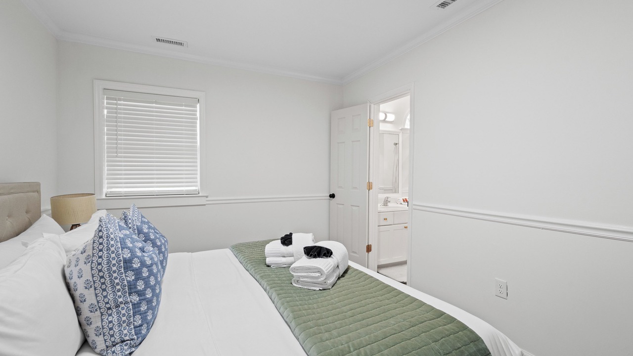 Photo of Bedroom in Northwest Quadrant