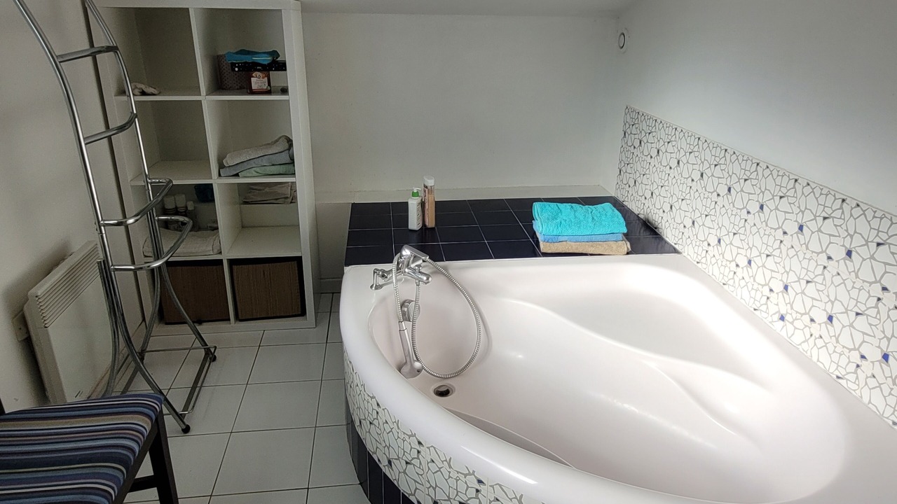 Photo of Bathroom in Corronsac