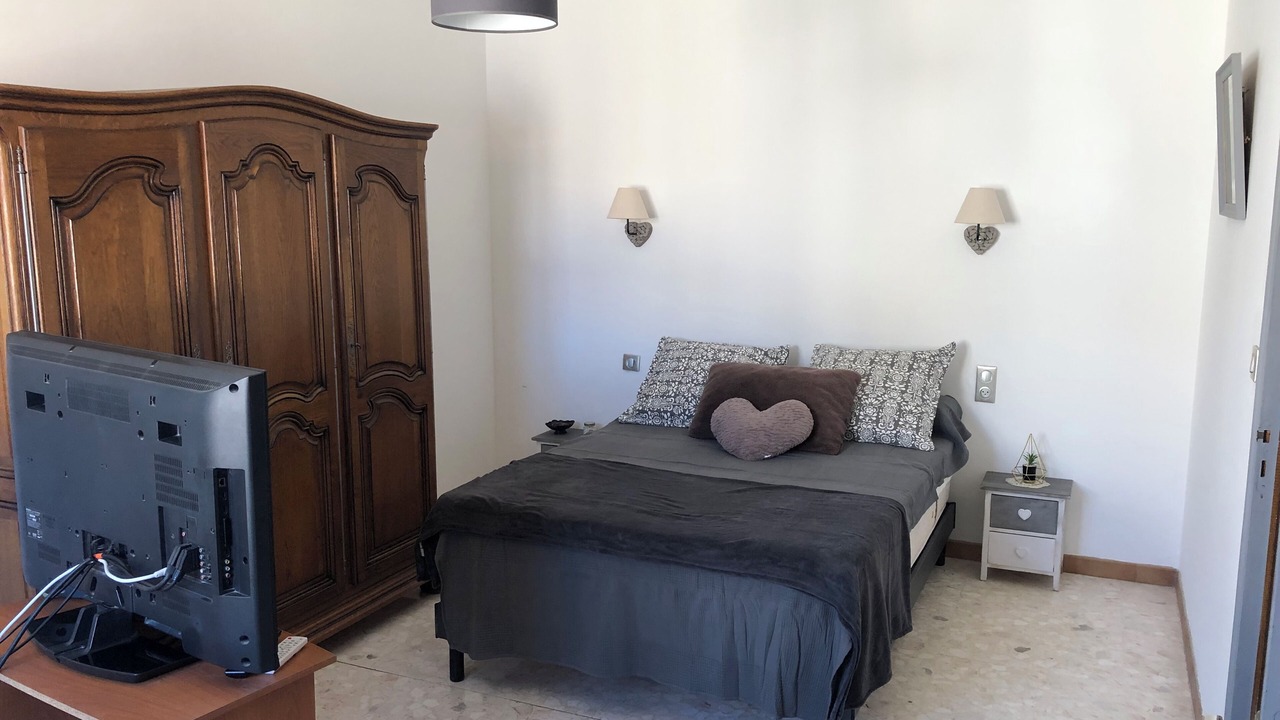 Photo of Bedroom in Estagel