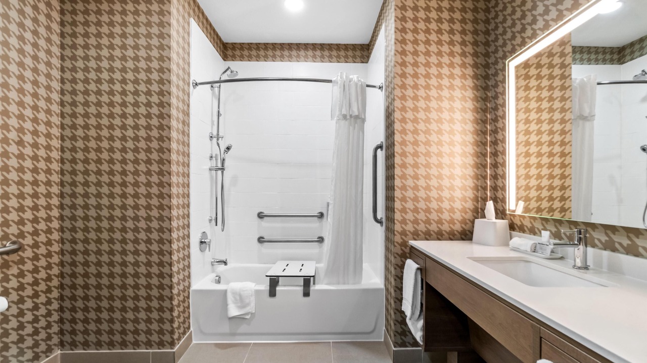 Photo of Bathroom in Marion