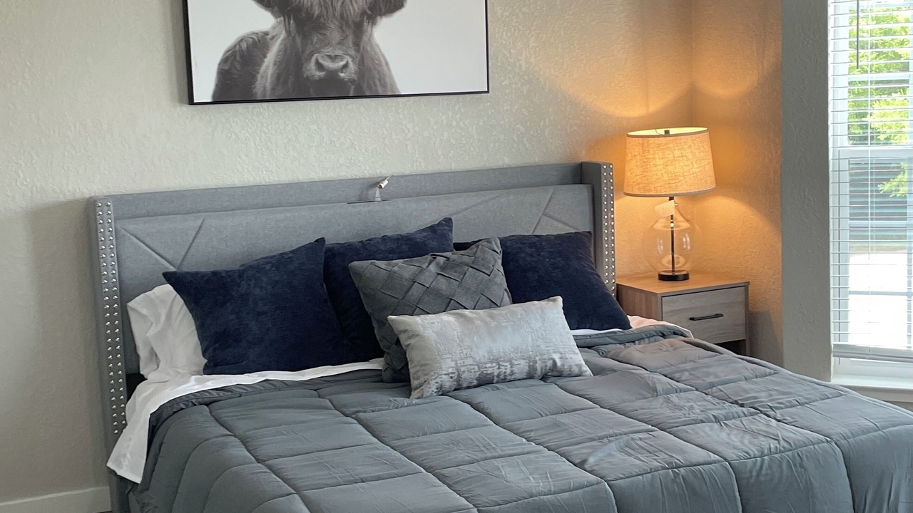 Photo of Bedroom in Whitesboro
