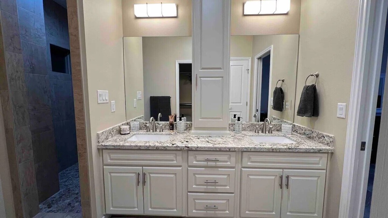 Photo of Bathroom in Eagle Pass