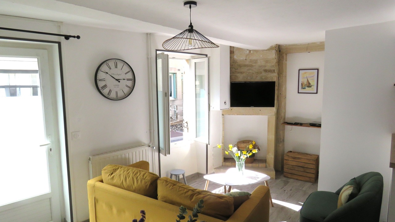 Photo of Livingroom in Saint-Regnobert-de-la-Cote-de-Nacre