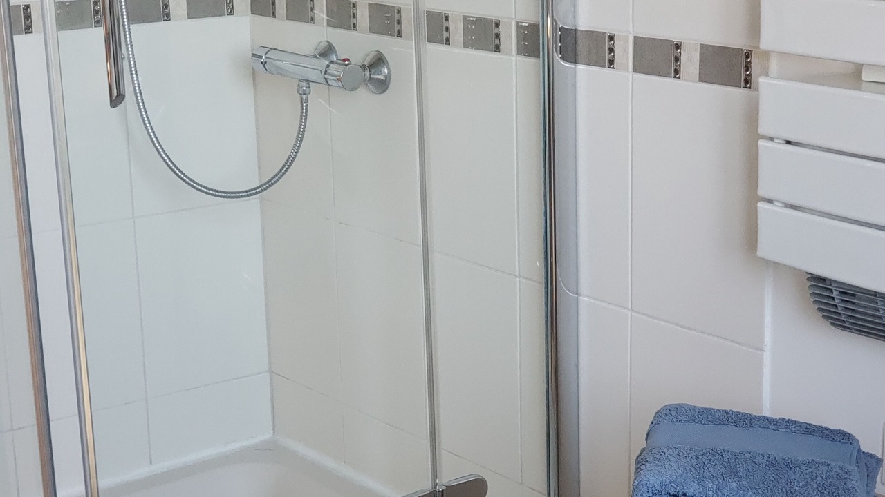 Photo of Bathroom in Monswiller