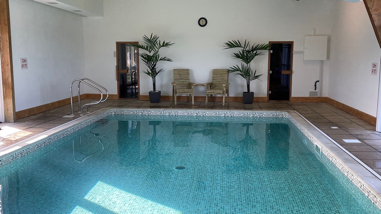 Photo of Outdoor in Black Torrington