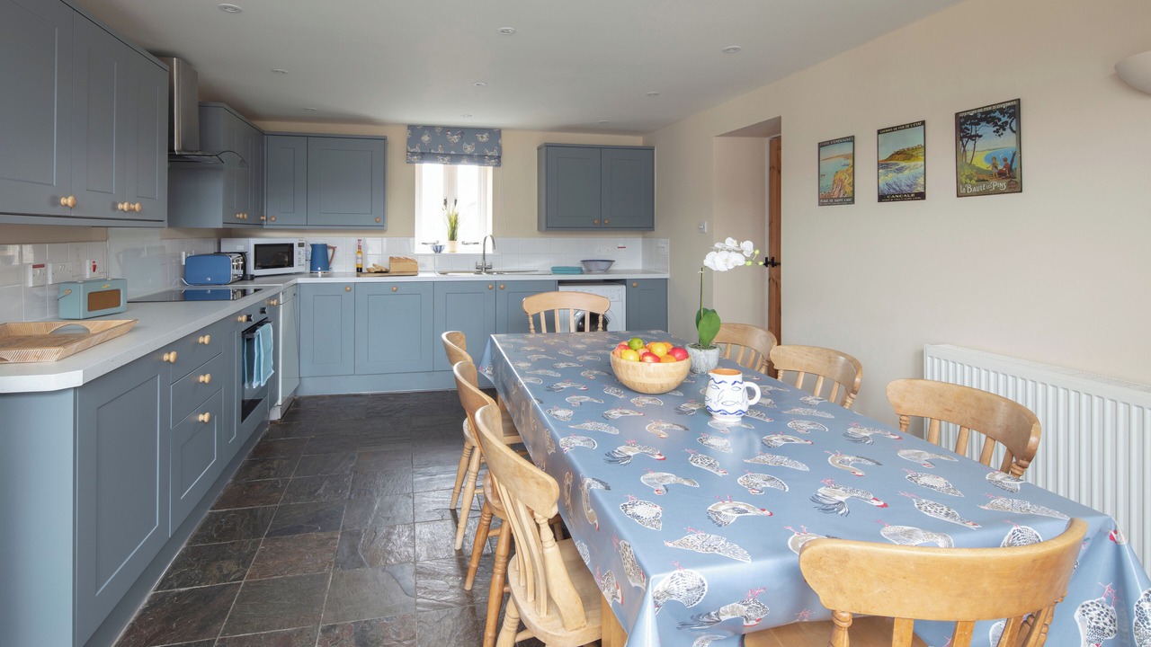 Photo of Others in Black Torrington