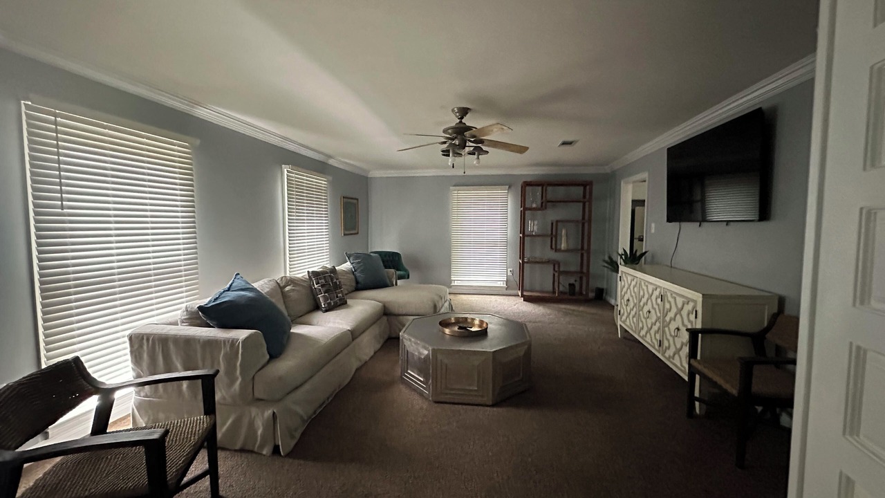 Photo of Livingroom in Hattiesburg