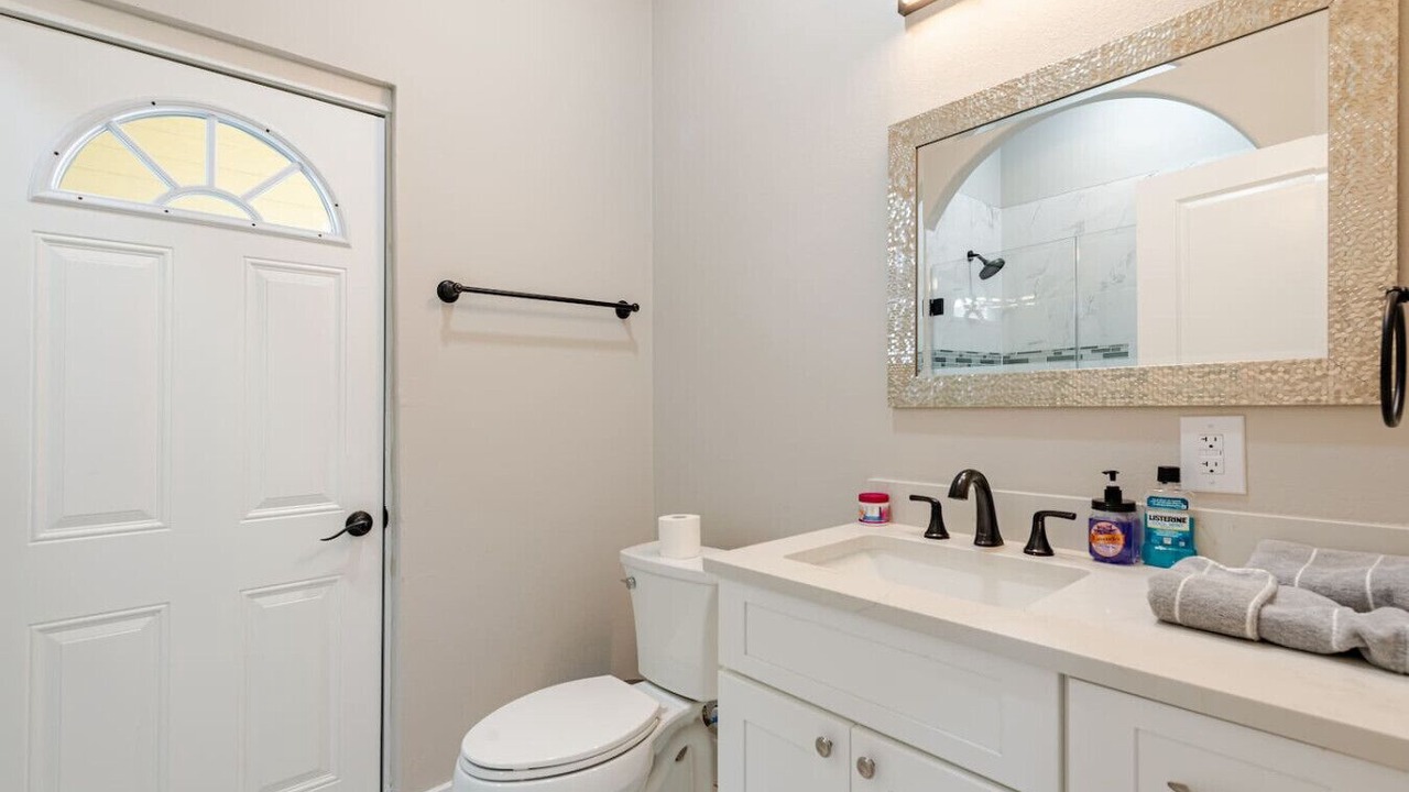 Photo of Bathroom in Red Rock