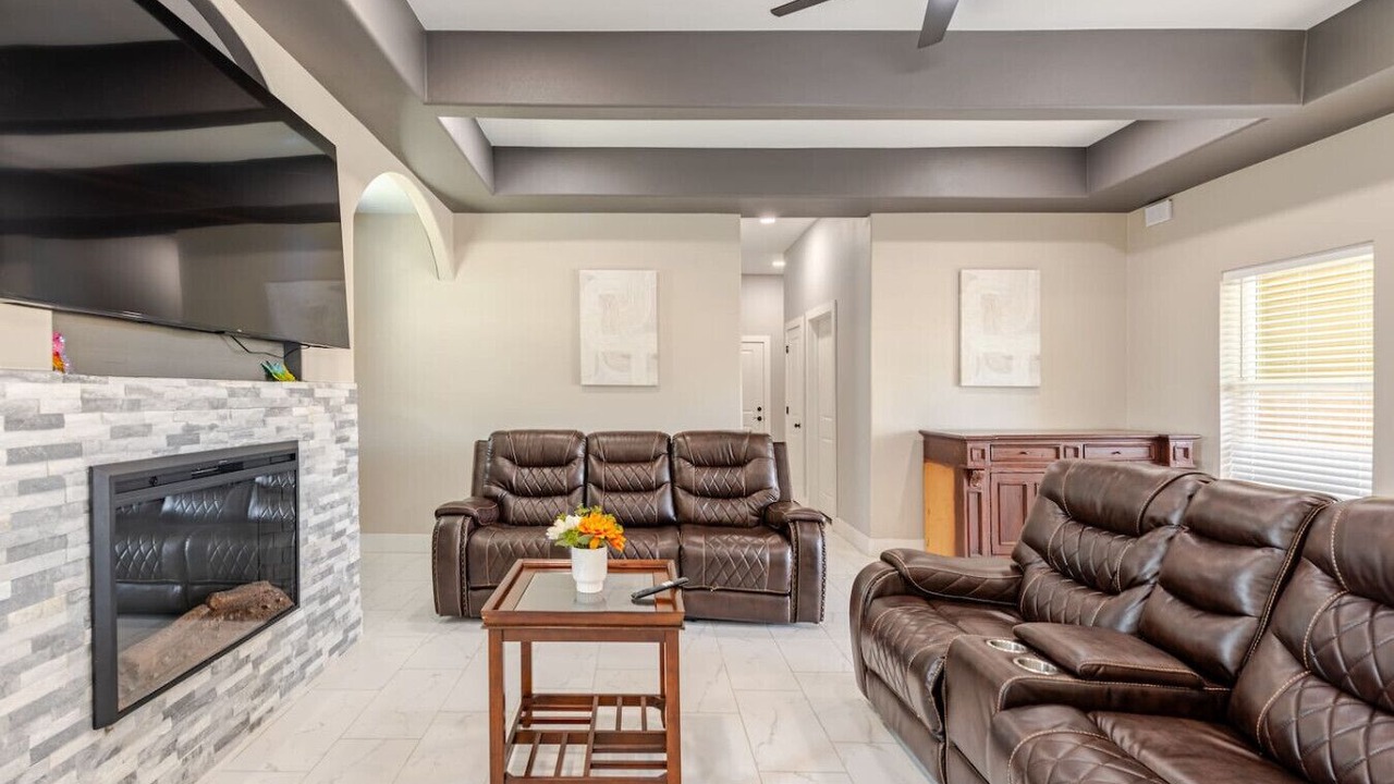 Photo of Livingroom in Red Rock