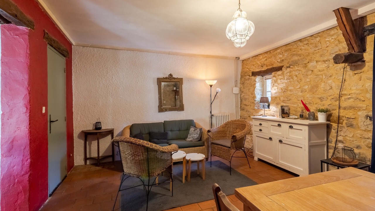 Photo of Livingroom in Degagnac