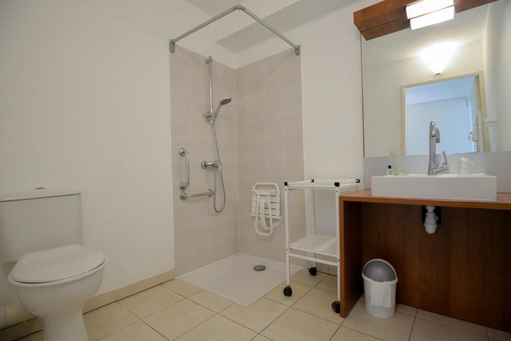 Photo of Bathroom in Azille