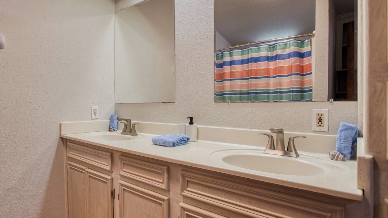 Photo of Bathroom in Flour Bluff