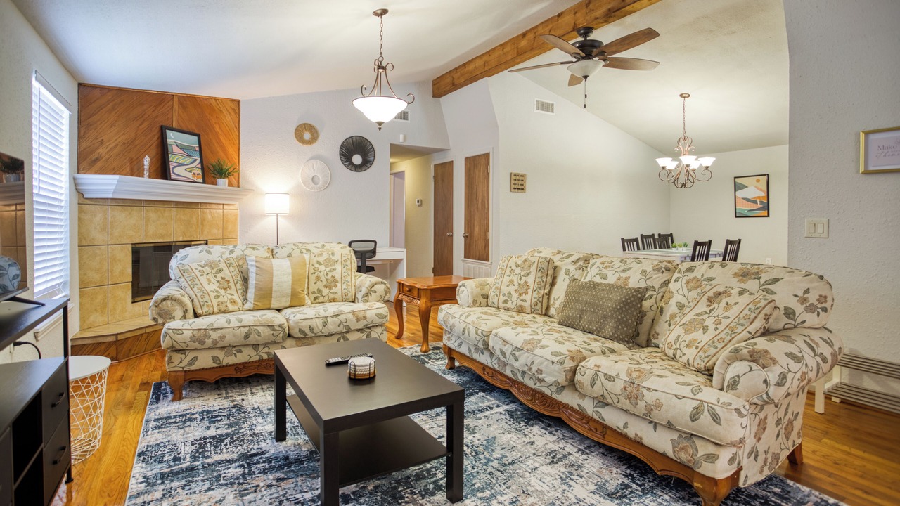 Photo of Livingroom in Flour Bluff