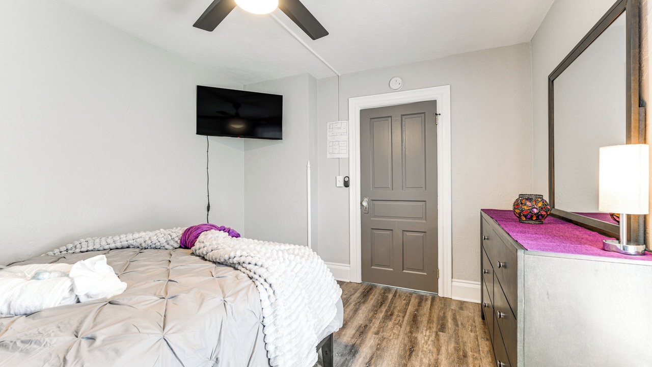 Photo of Bedroom in Niagara Falls