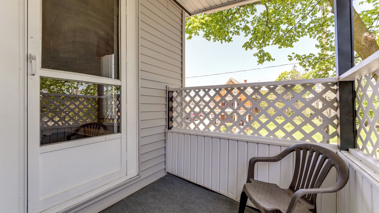 Photo of Patio Balcony in Niagara Falls