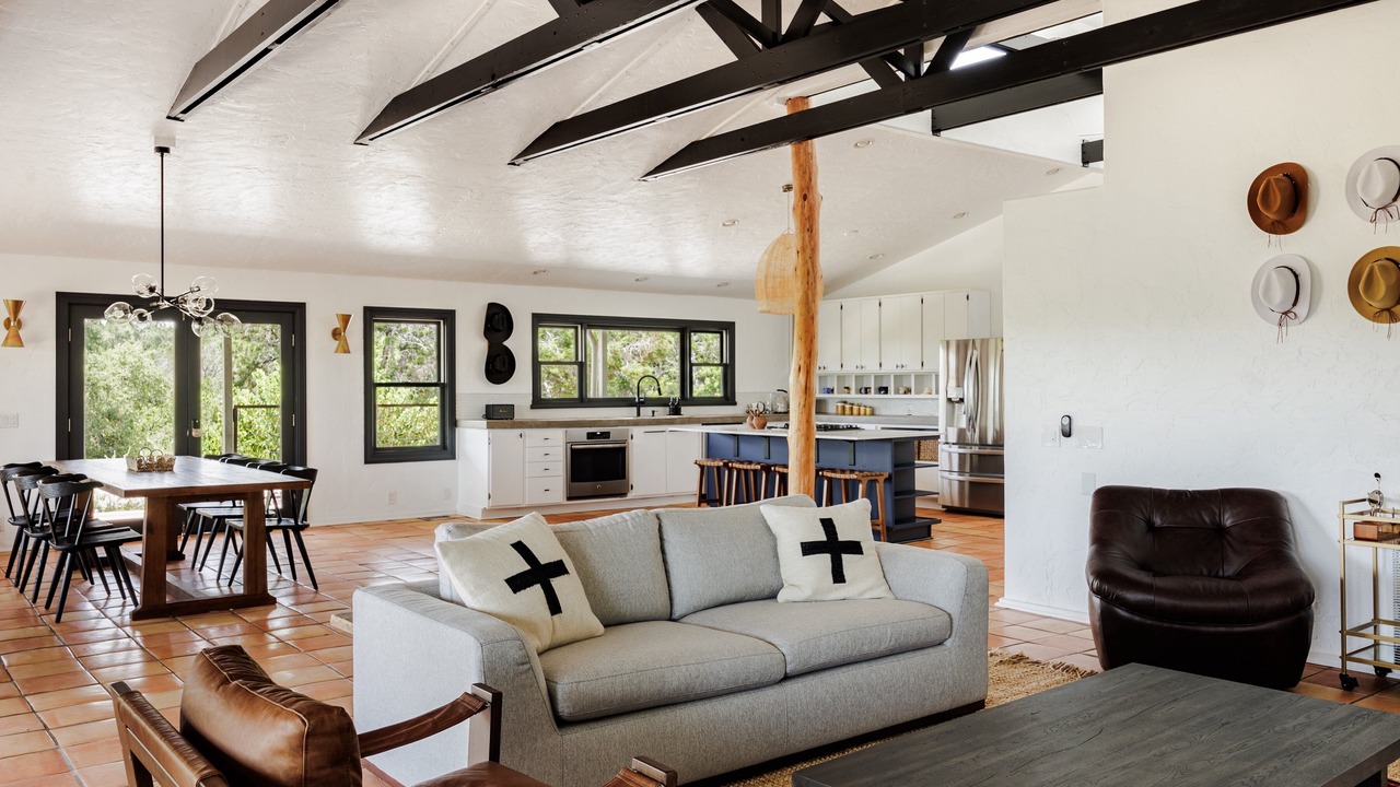 Photo of Livingroom in Johnson City
