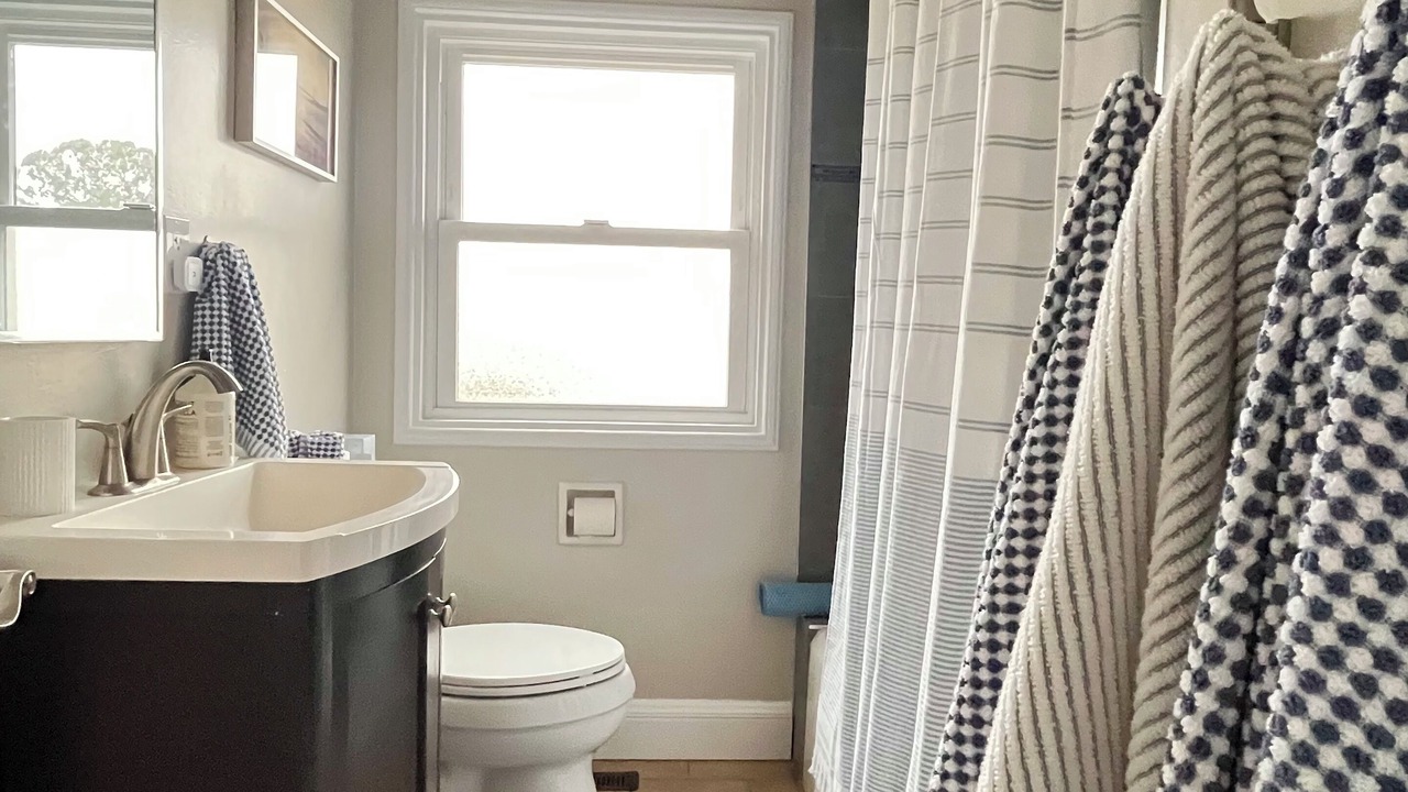 Photo of Bathroom in El Cerrito