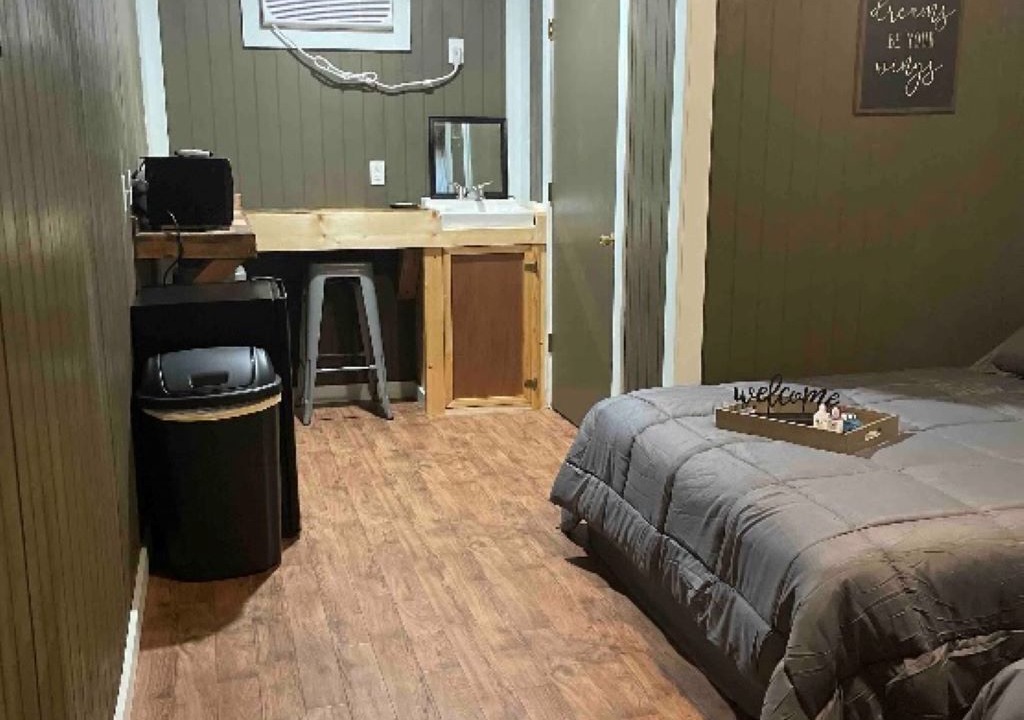 Photo of Bedroom in Eminence