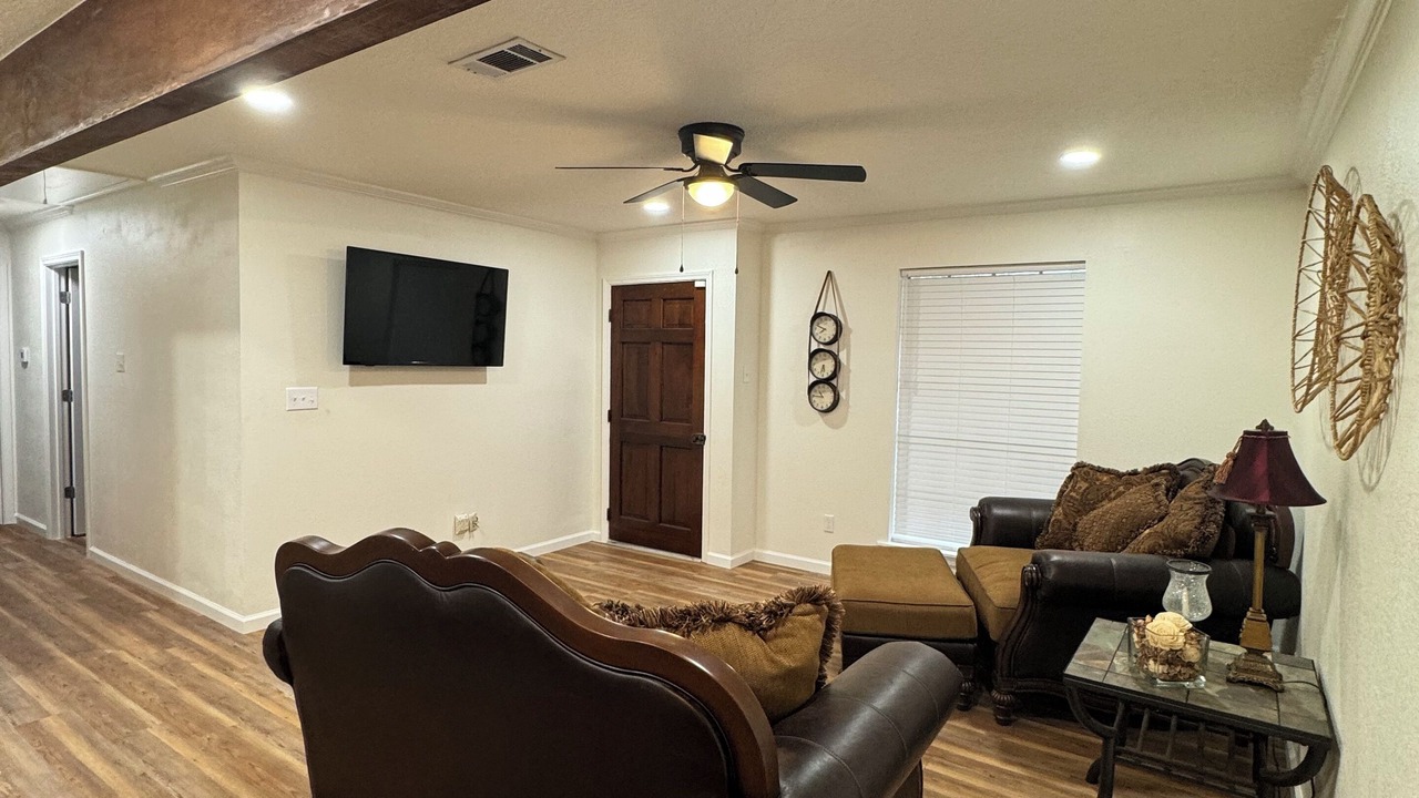 Photo of Livingroom in Alexandria