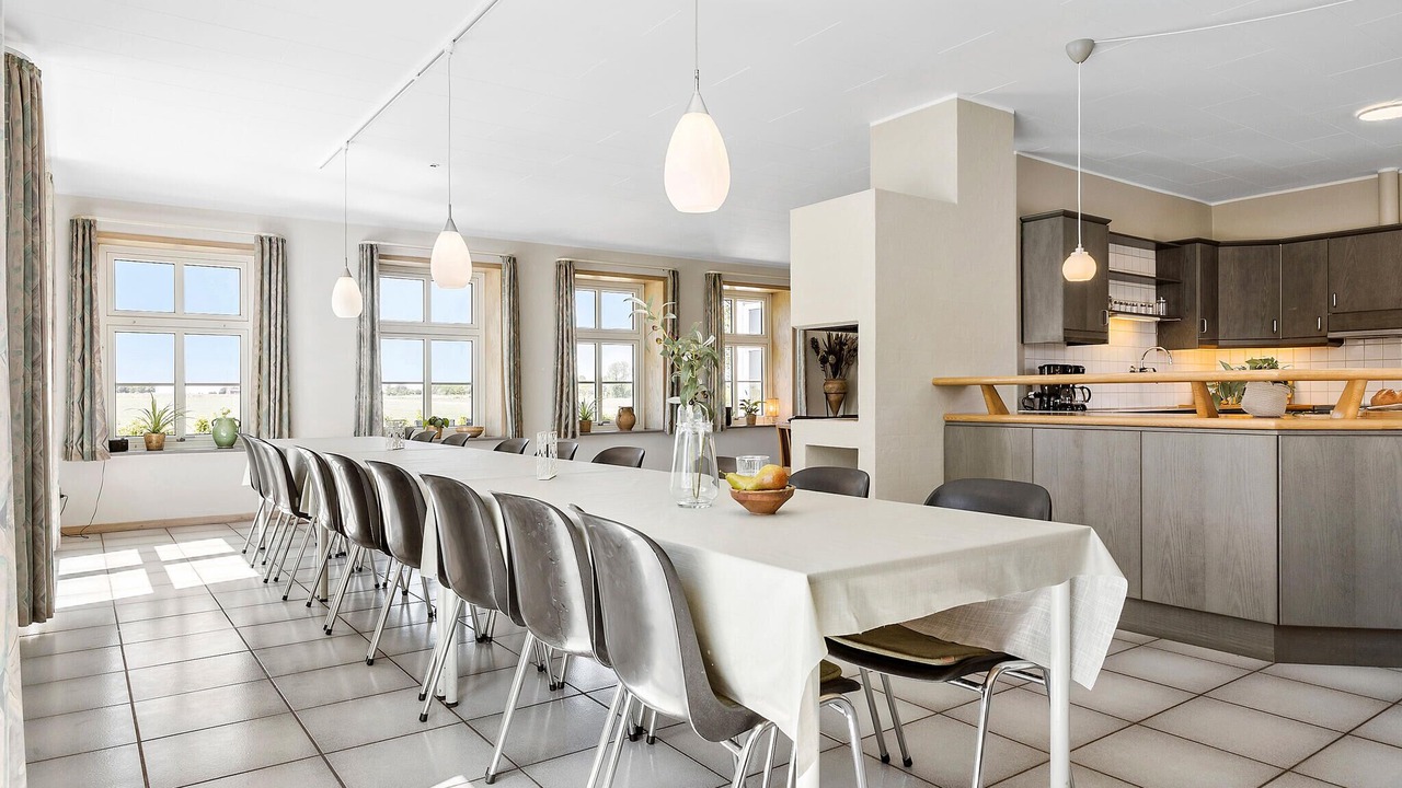 Photo of Others in Hojer