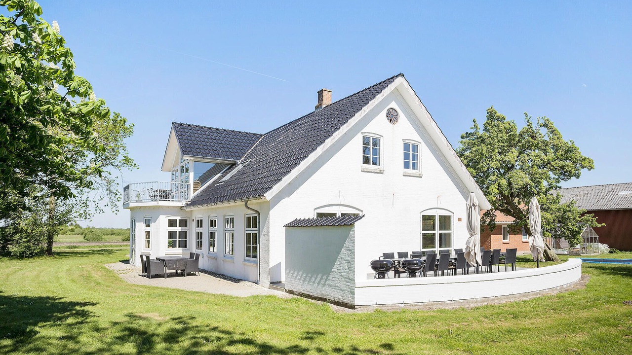 Photo of Others in Hojer