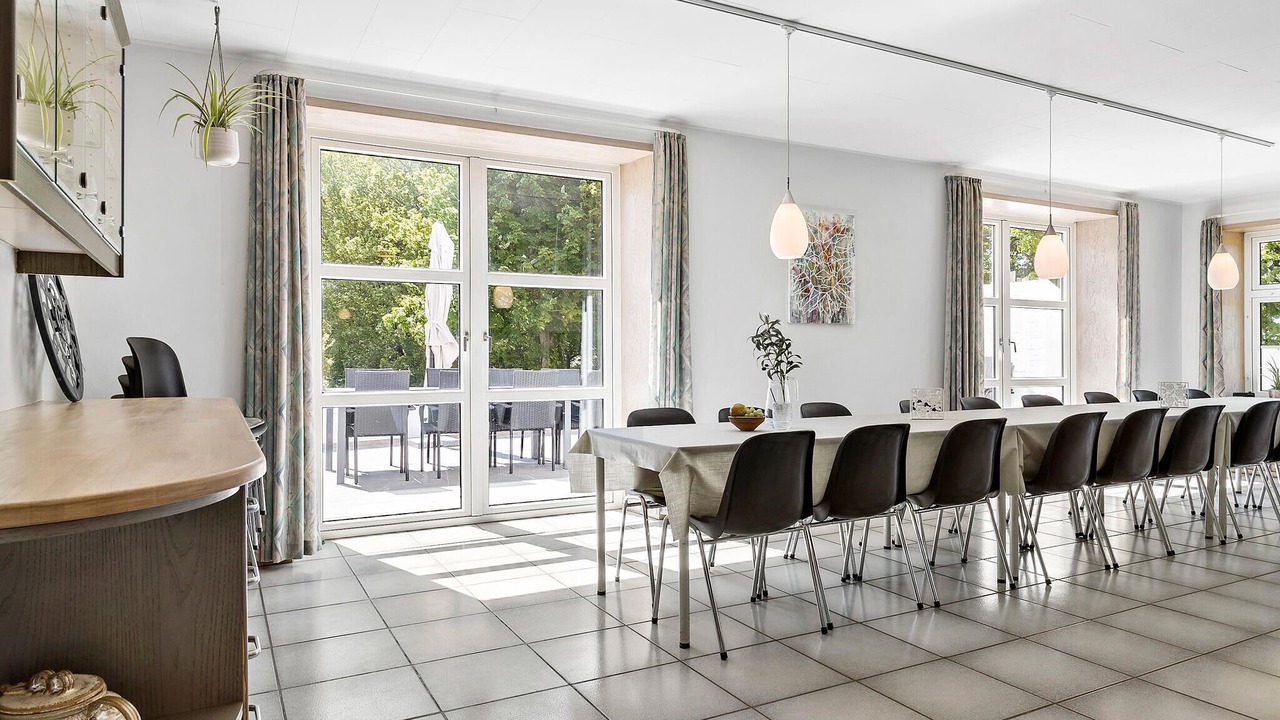 Photo of Others in Hojer