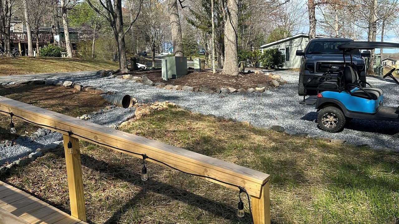 Photo of Outdoor in Huddleston