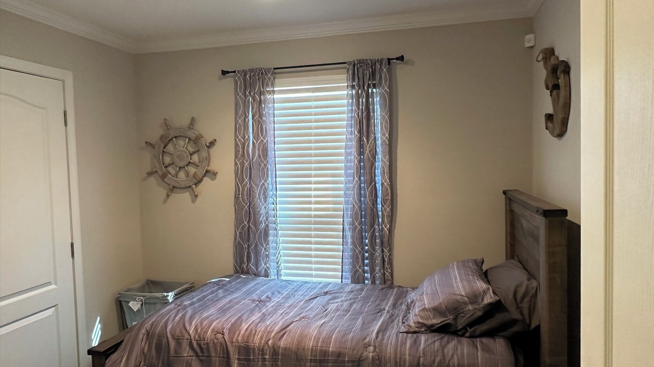 Photo of Bedroom in Huddleston