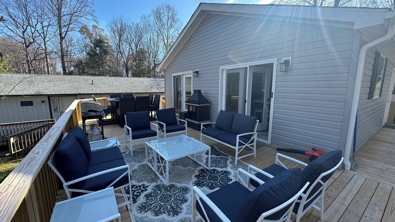 Photo of Outdoor in Huddleston