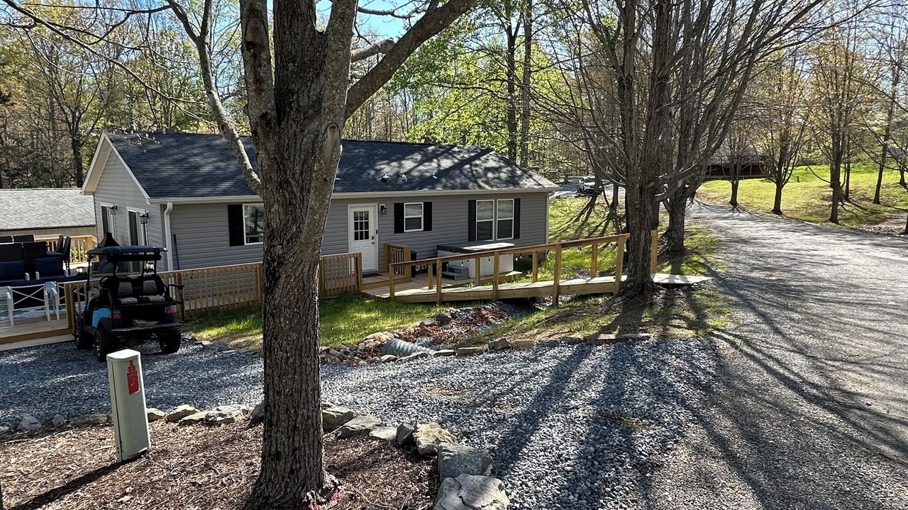 Photo of Outdoor in Huddleston