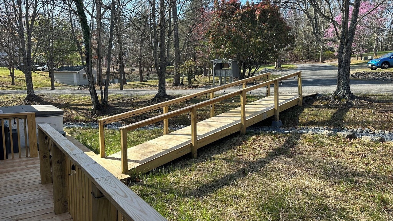 Photo of Outdoor in Huddleston