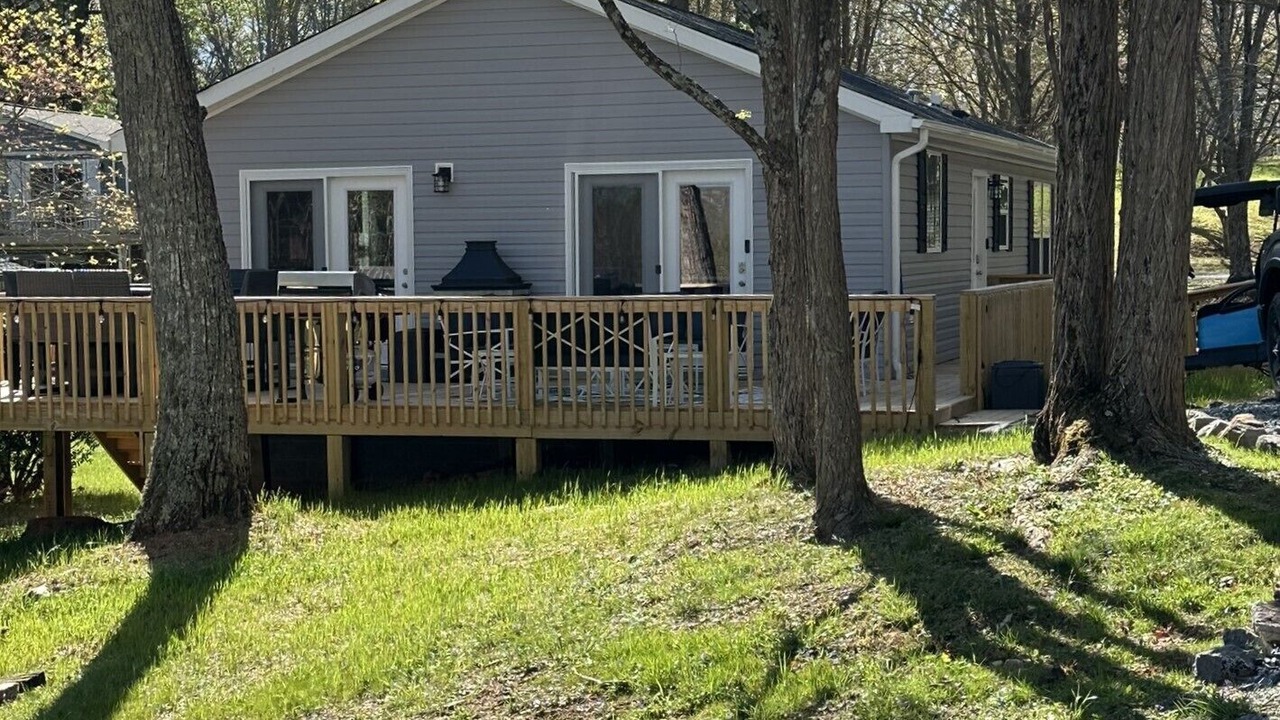 Photo of Outdoor in Huddleston