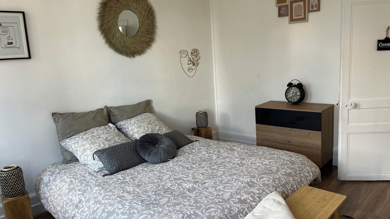 Photo of Bedroom in Brionne