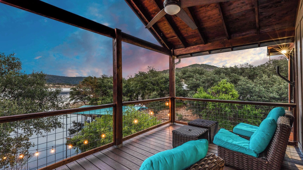 Photo of Patio Balcony in Burnet
