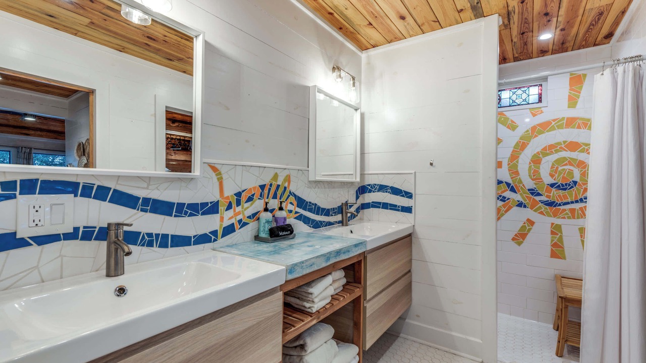 Photo of Bathroom in Burnet